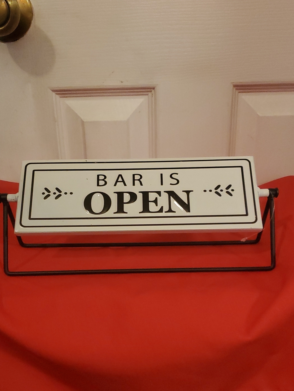 Bar Is Open/Closed Swivel Sign - White and Black